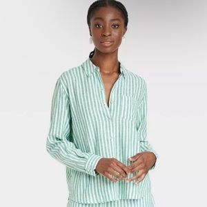 Target universal thread green white stripe shirt XL